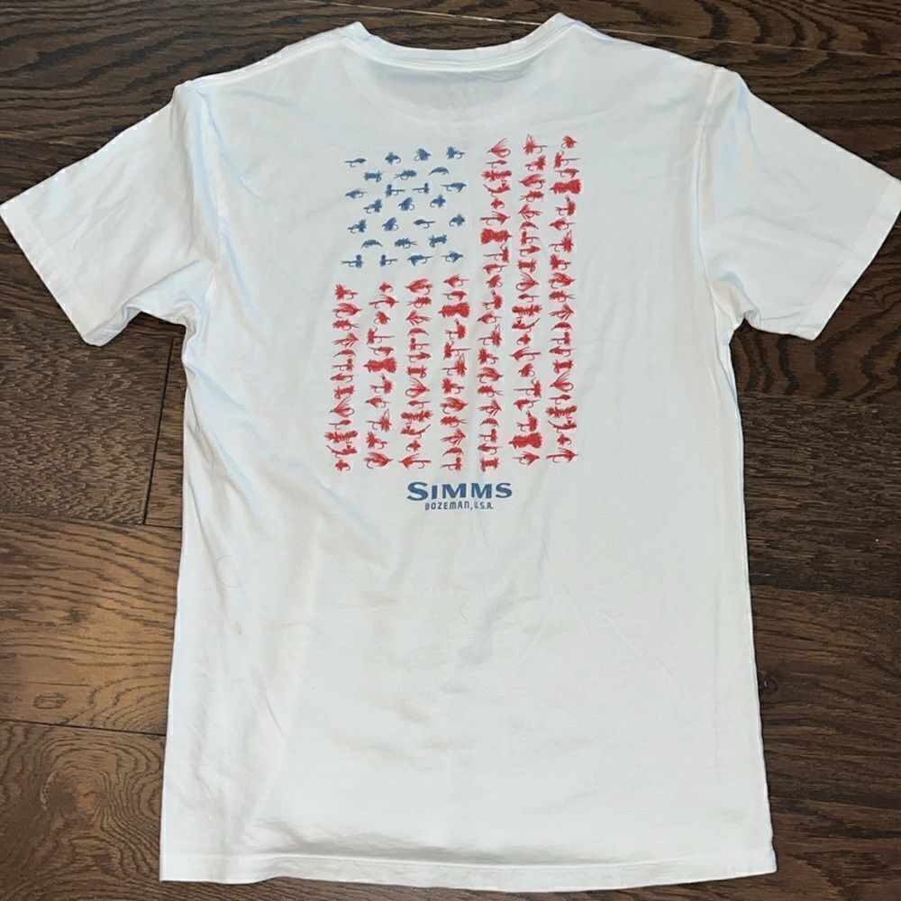 Simms Fishing Products soft cotton blend fly fishing lures  t shirt M USA Flag
